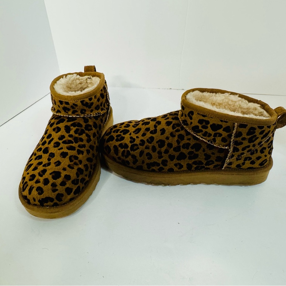 Genuine UGG Ladies Leopard Print Pony Hair Short Booties with Sheepskin Lining